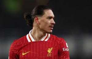 葡媒：努涅斯再首发1场红军就要付500万，本菲卡担心收不到了